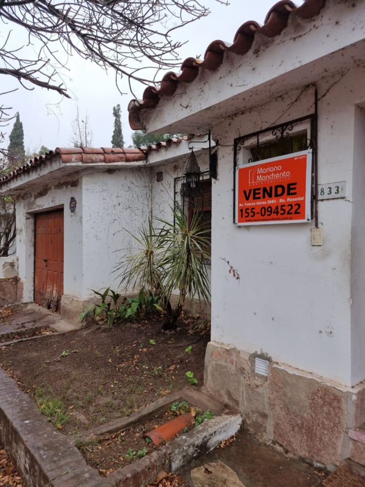 SE VENDE CASA PARA RECICLAR,PARQUE VELEZ SARSFIELD 
