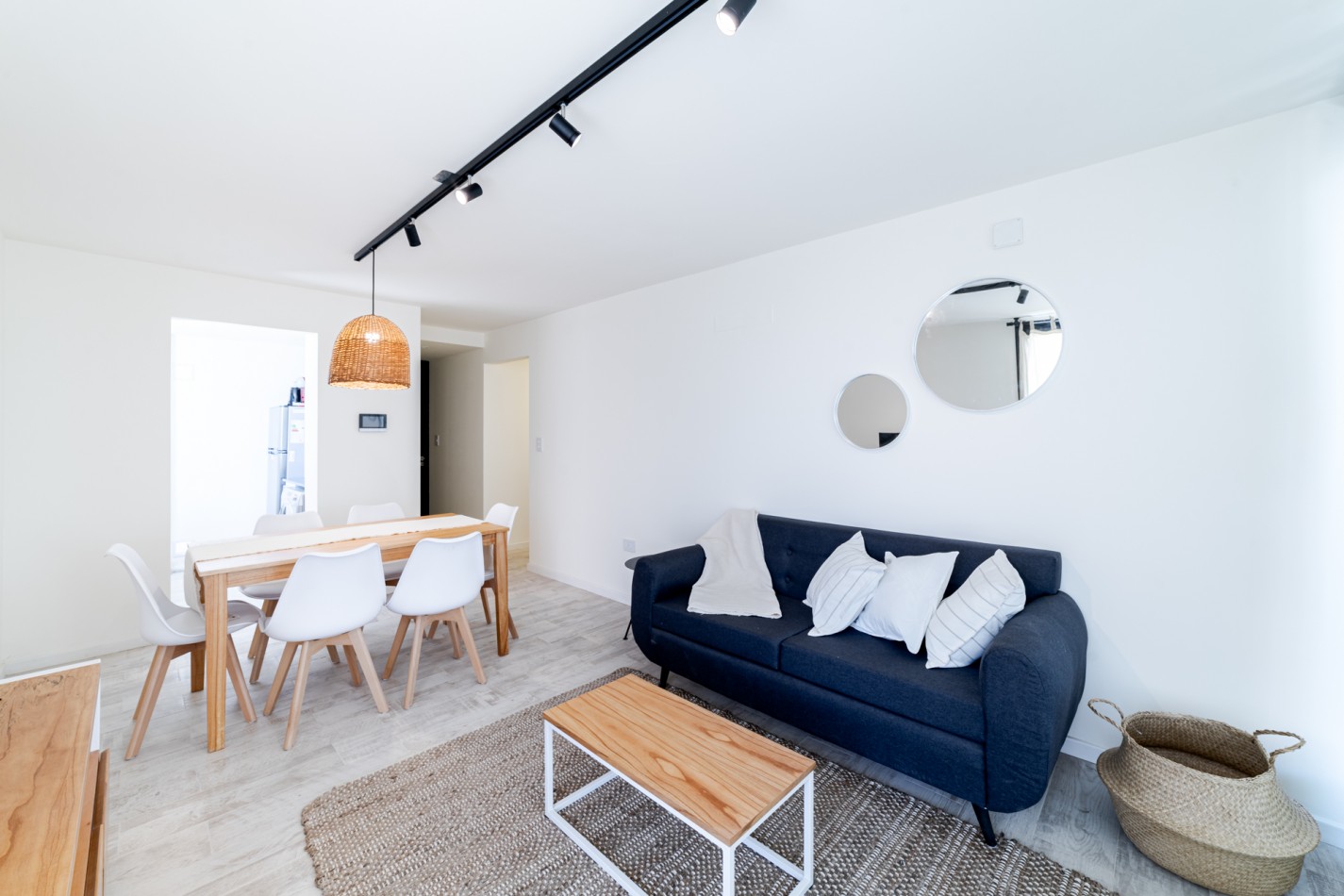 QUATRO HOUSING COMPLEJO CERRADO SOBRE CALLE VIEYTES.- APPTOS CREDITOS BANCOR!!! 
