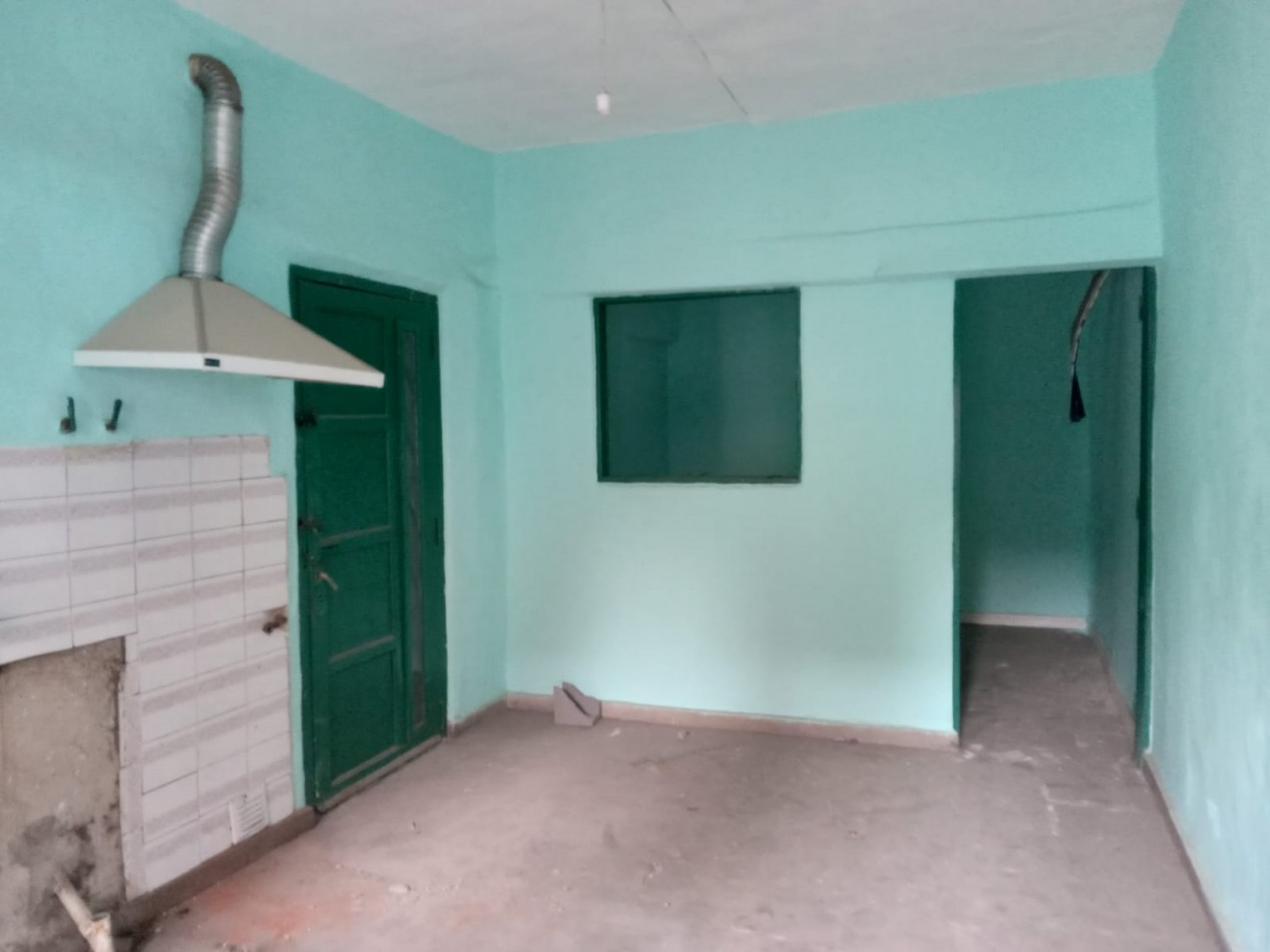 Guemes, Vivienda a metros de Julio A. Roca.- 