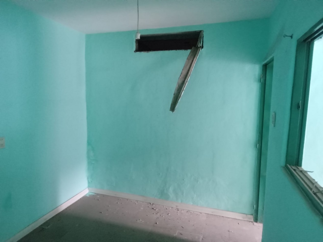 Guemes, Vivienda a metros de Julio A. Roca.- 
