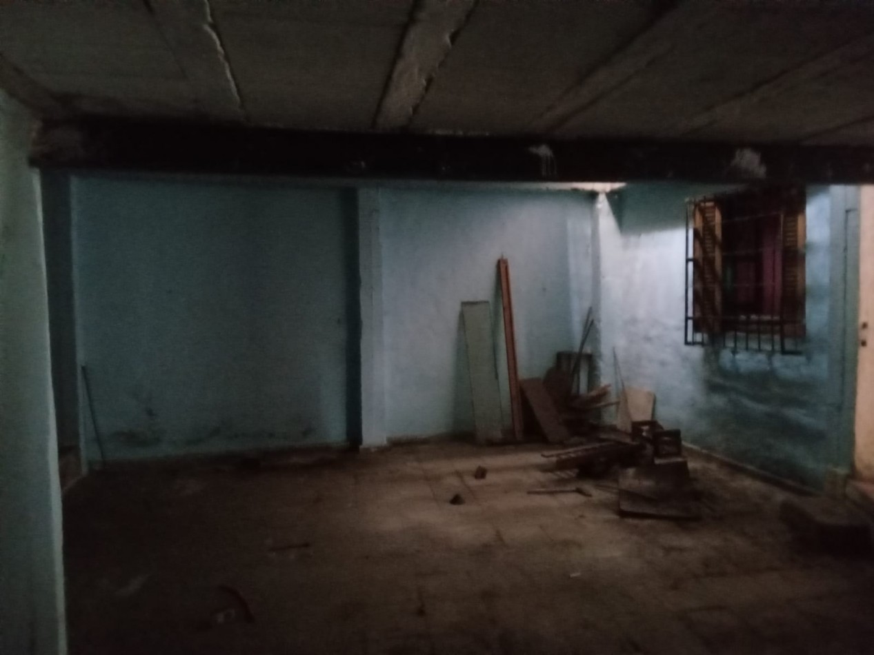 Guemes, Vivienda a metros de Julio A. Roca.- 