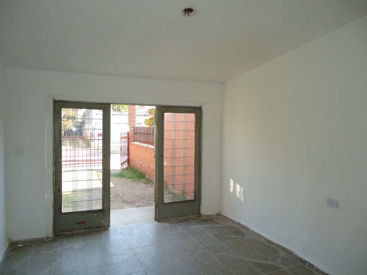 MATIENZO ( ATENTO INVERSOR) 3 PROPIEDADES EN UN MISMO LOTE, IDEAL PARA RENTA.-