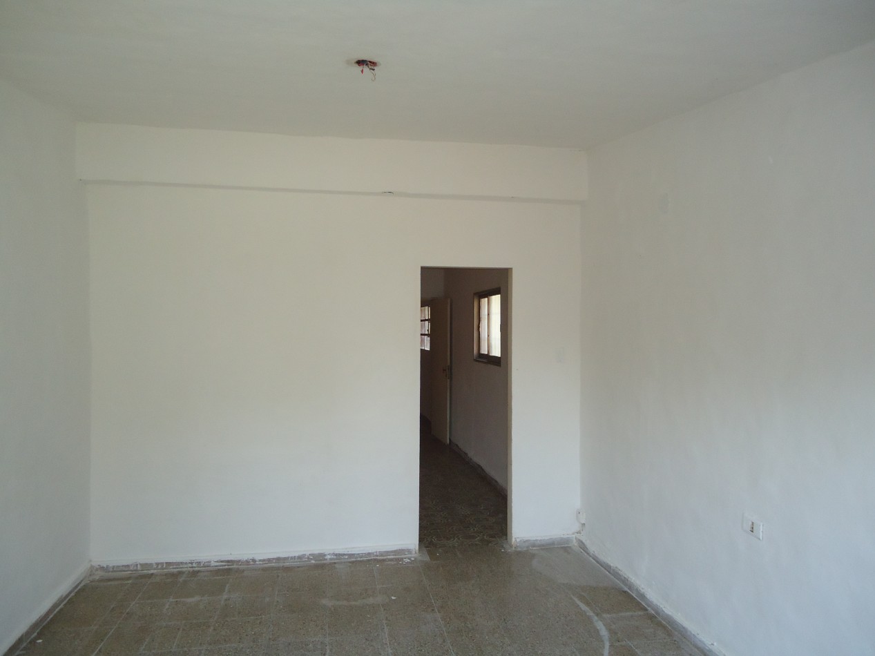 MATIENZO ( ATENTO INVERSOR) 3 PROPIEDADES EN UN MISMO LOTE, IDEAL PARA RENTA.-