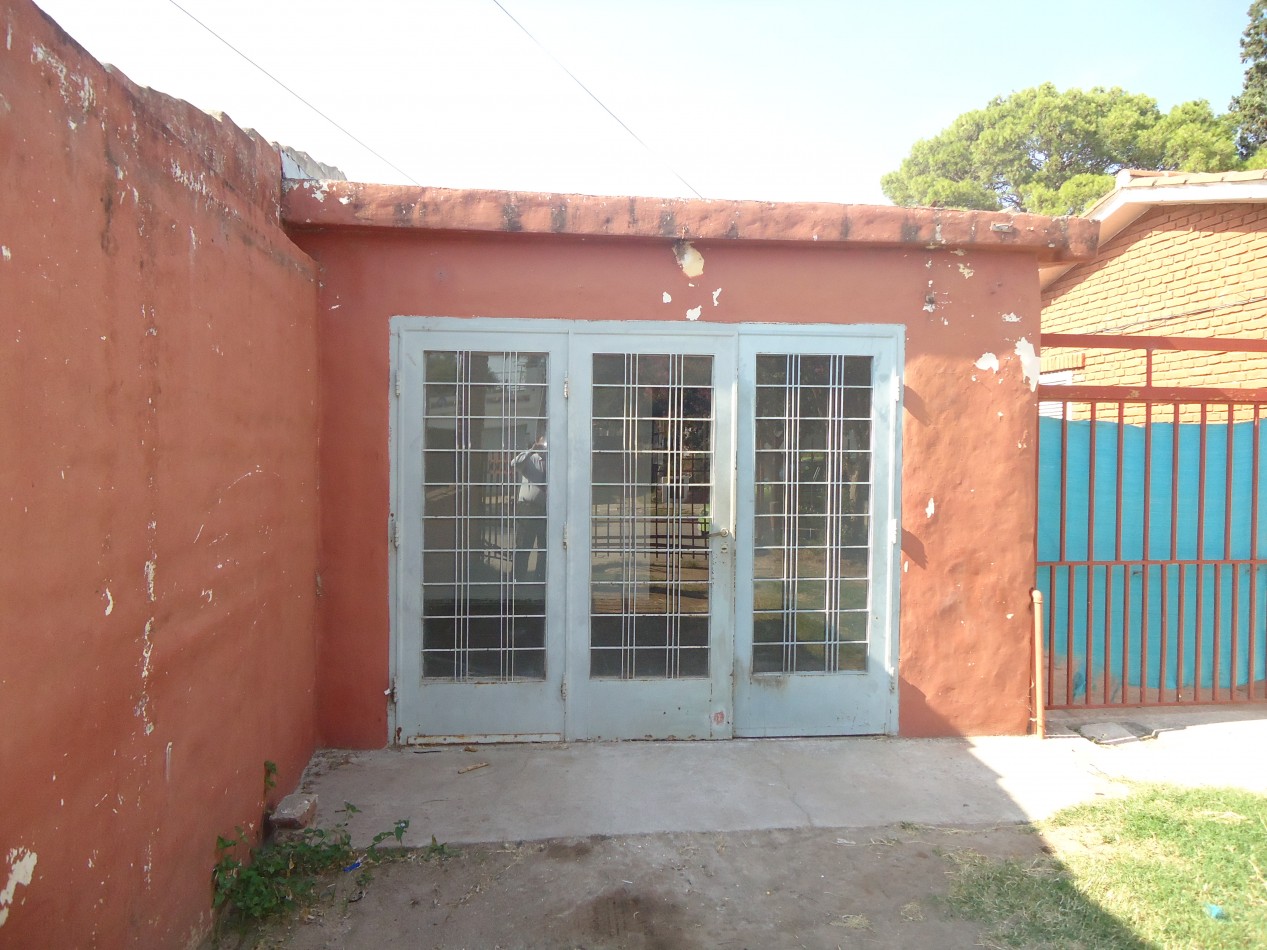 MATIENZO ( ATENTO INVERSOR) 3 PROPIEDADES EN UN MISMO LOTE, IDEAL PARA RENTA.-