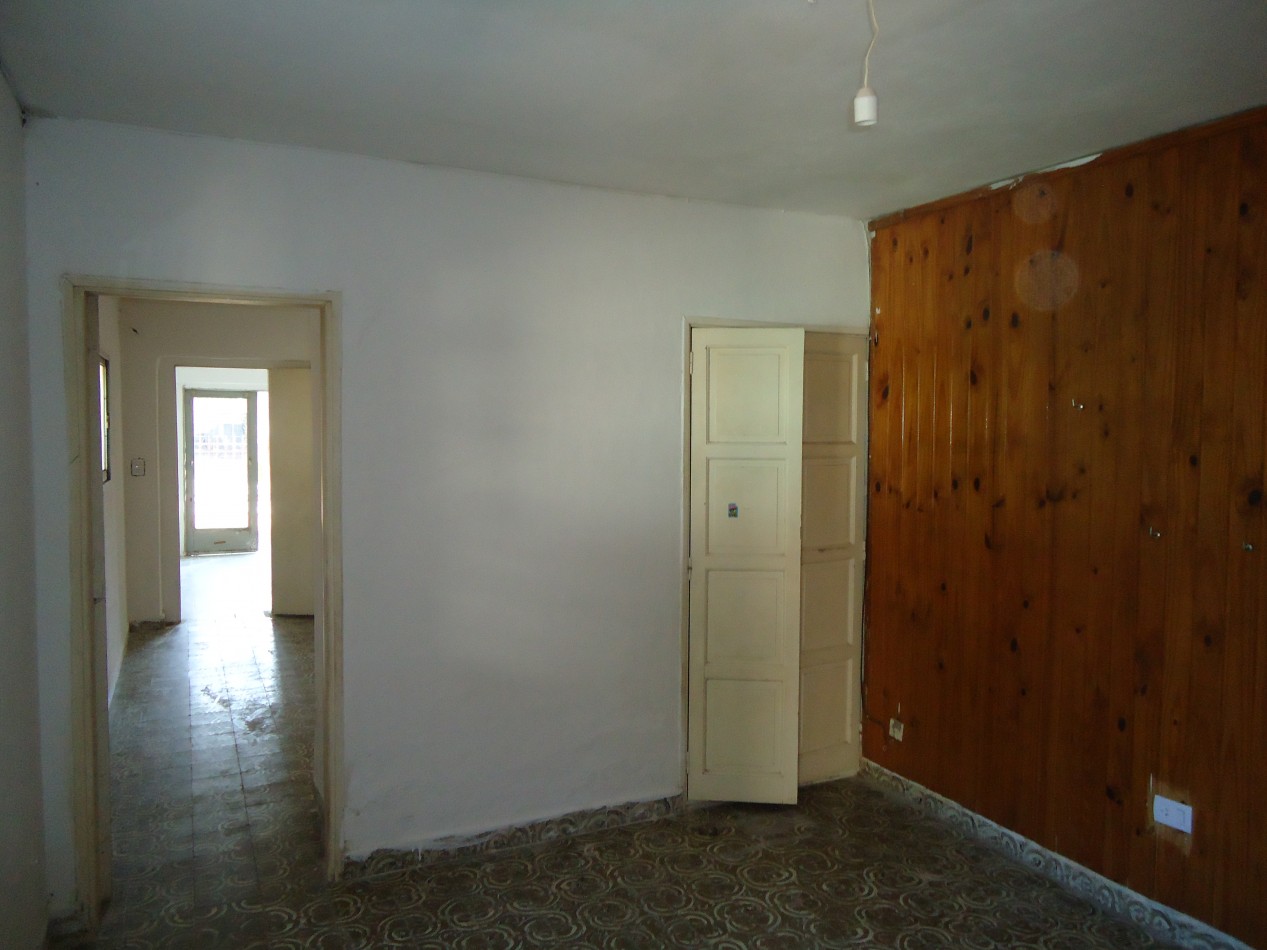 MATIENZO ( ATENTO INVERSOR) 3 PROPIEDADES EN UN MISMO LOTE, IDEAL PARA RENTA.-