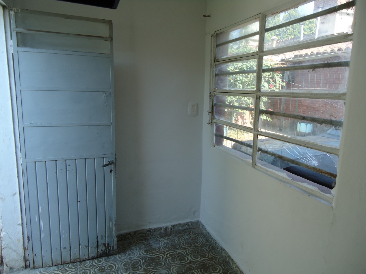 MATIENZO ( ATENTO INVERSOR) 3 PROPIEDADES EN UN MISMO LOTE, IDEAL PARA RENTA.-