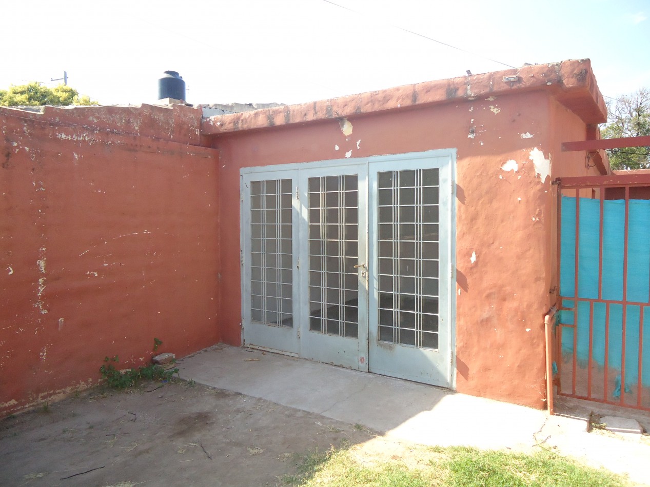 MATIENZO ( ATENTO INVERSOR) 3 PROPIEDADES EN UN MISMO LOTE, IDEAL PARA RENTA.-