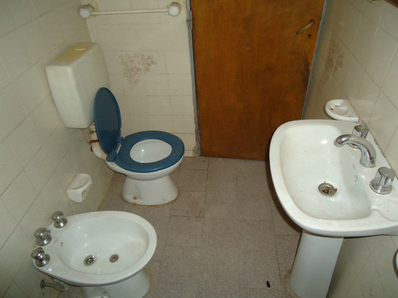 MATIENZO ( ATENTO INVERSOR) 3 PROPIEDADES EN UN MISMO LOTE, IDEAL PARA RENTA.-