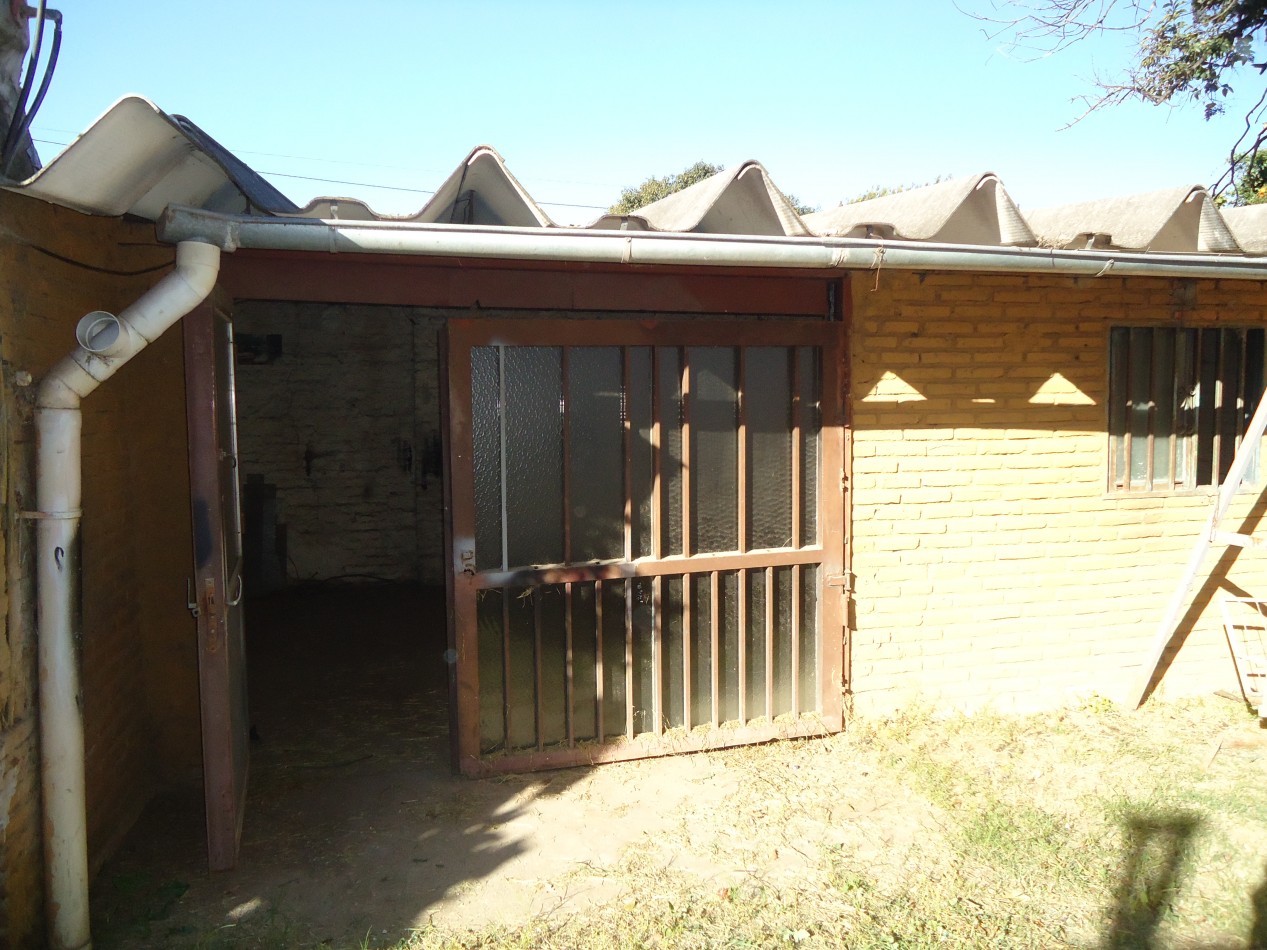 MATIENZO ( ATENTO INVERSOR) 3 PROPIEDADES EN UN MISMO LOTE, IDEAL PARA RENTA.-