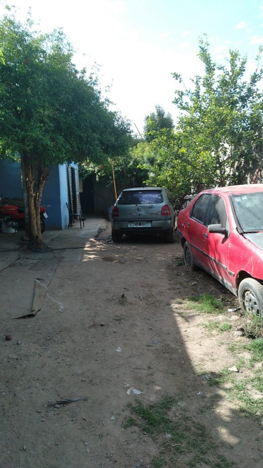 San roque Linda zona a metros de calle Roque arias.- 