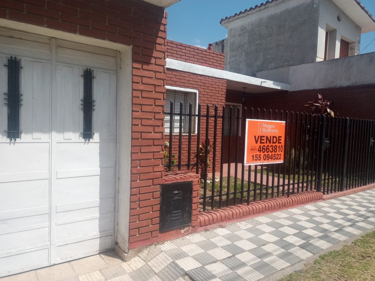 OPORTUNIDAD SE VENDE HERMOSA PROPIEDAD BARRIO MATIENZO, zona comercial, sobre calle principal del barrio.- 