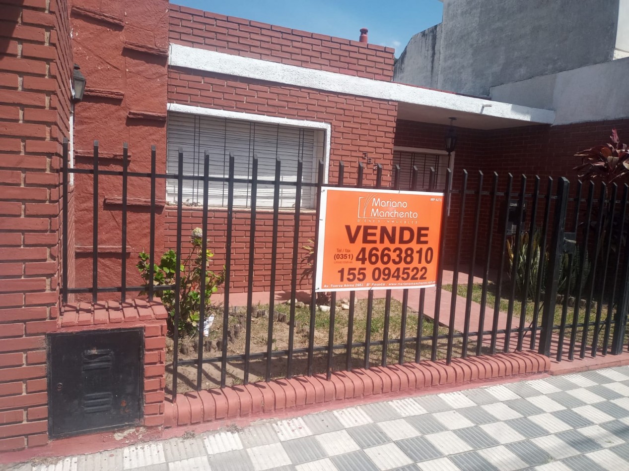 OPORTUNIDAD SE VENDE HERMOSA PROPIEDAD BARRIO MATIENZO, zona comercial, sobre calle principal del barrio.- 