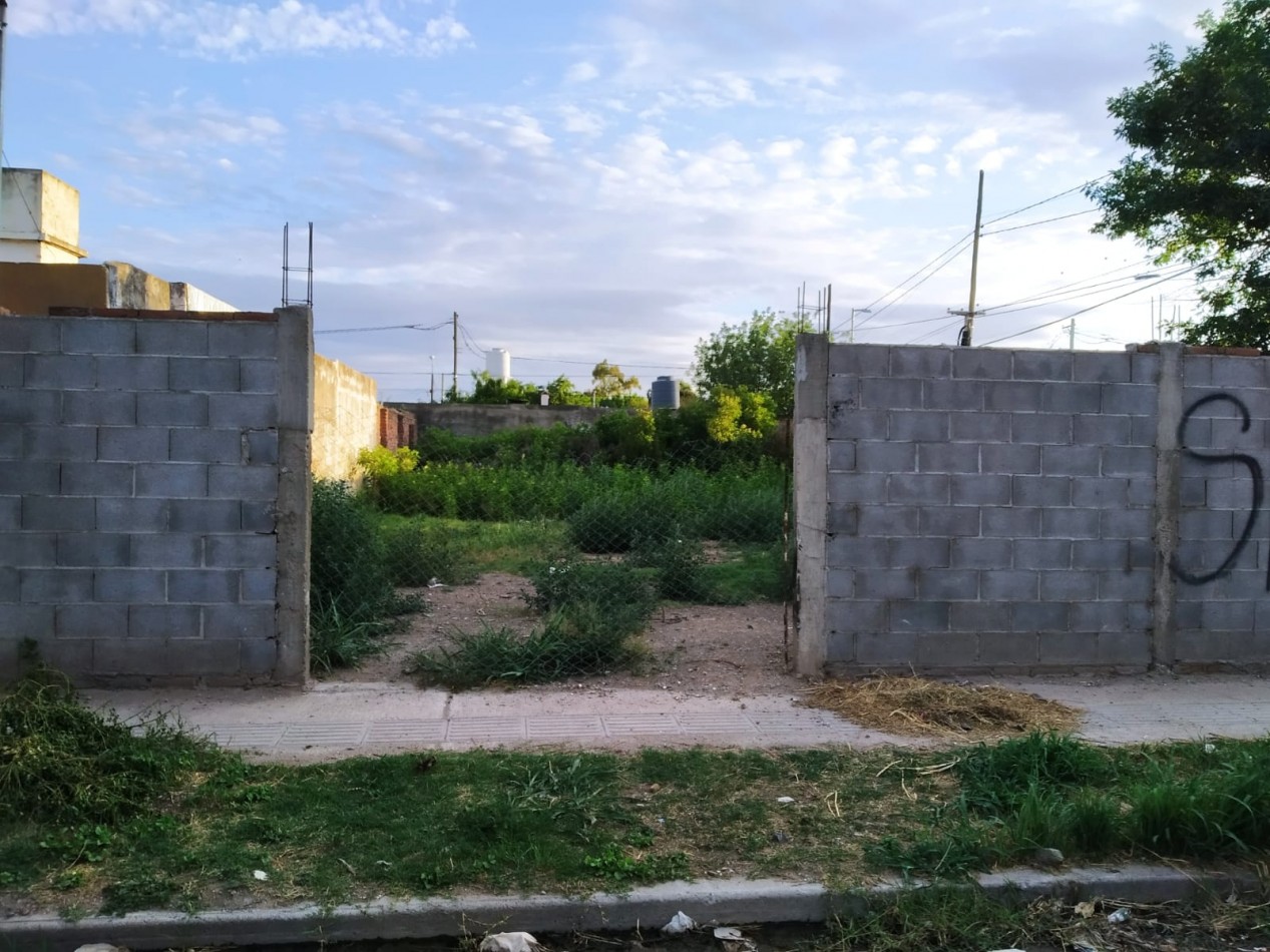 Residencial Santa rosa, espectacular terreno esquina.- 