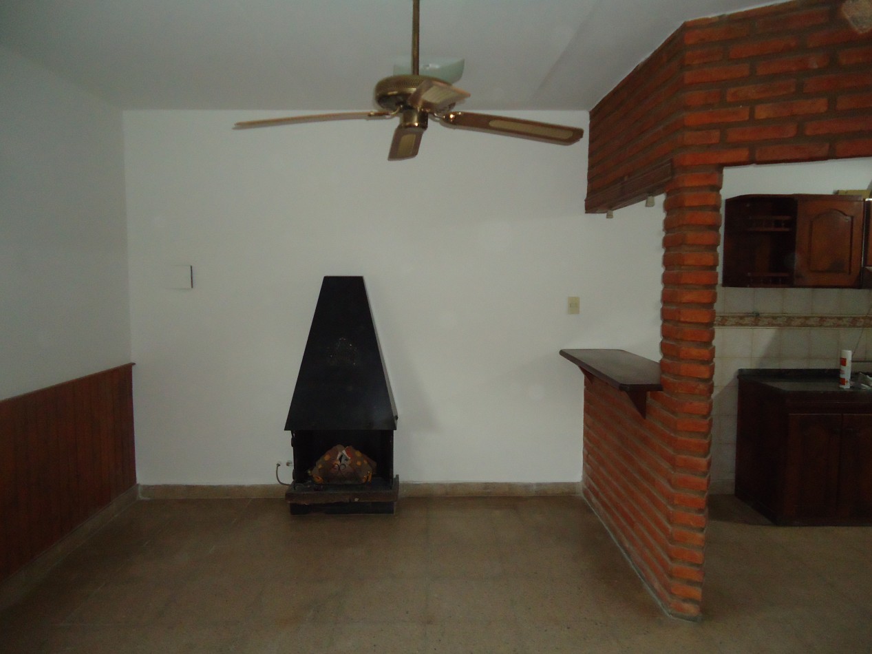 Barrio Rosedal, se alquila propiedad esquina, excelente entorno.  "SEÑADA"