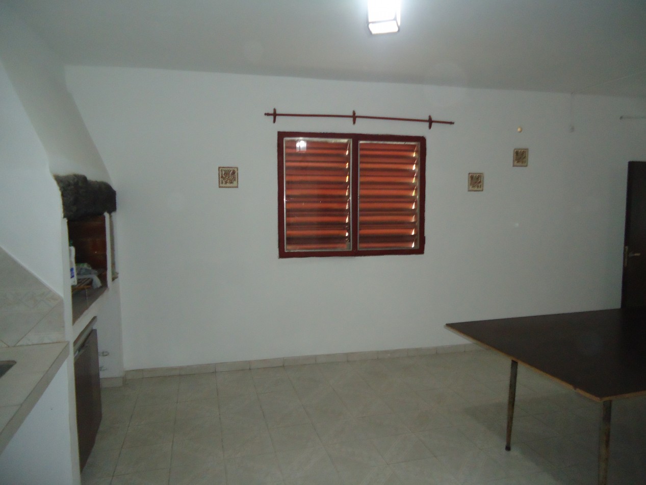 Barrio Rosedal, se alquila propiedad esquina, excelente entorno.  "SEÑADA"