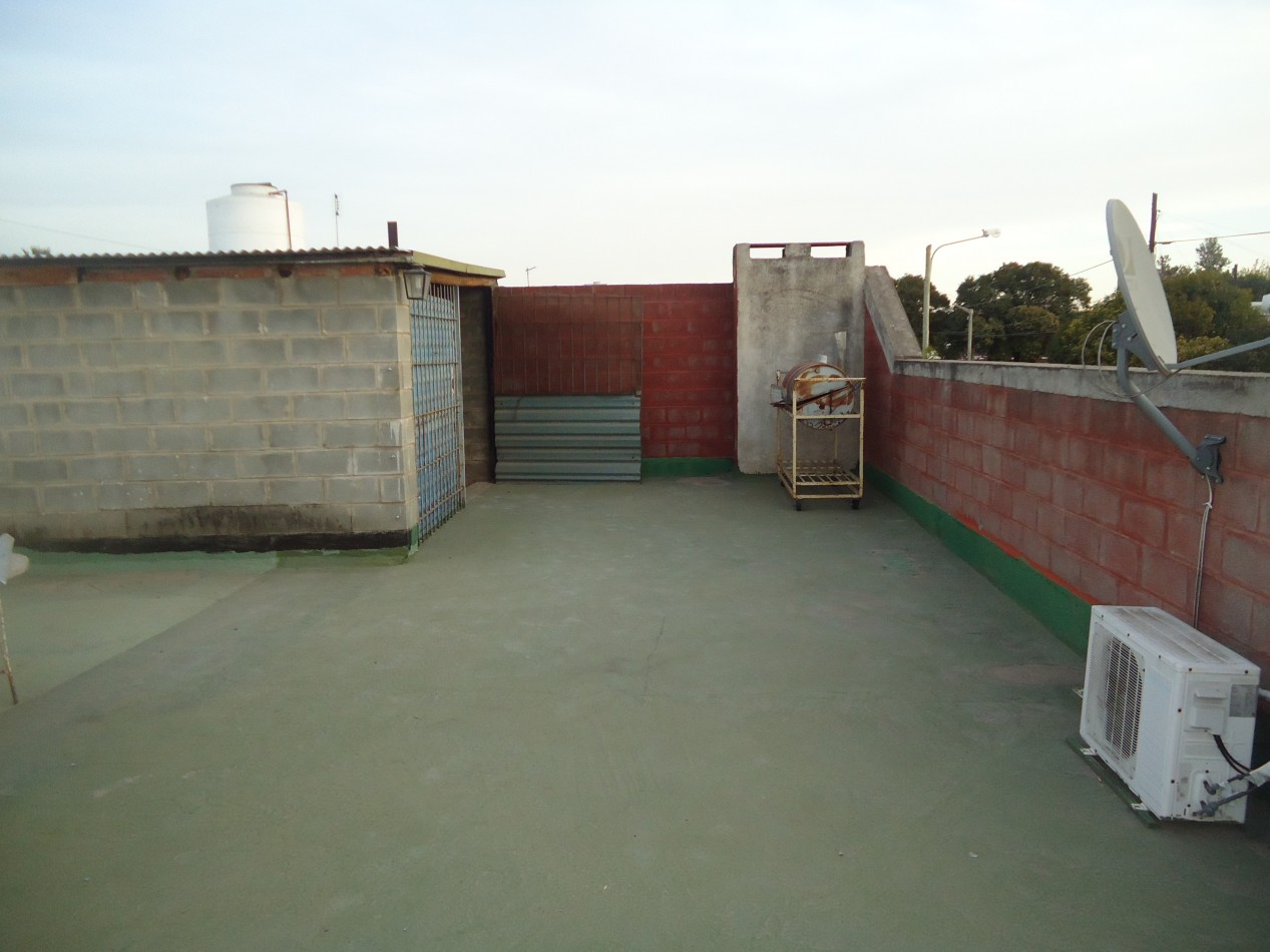 Barrio Rosedal, se alquila propiedad esquina, excelente entorno.  "SEÑADA"