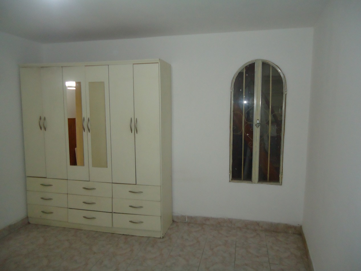 Barrio Rosedal, se alquila propiedad esquina, excelente entorno.  "SEÑADA"