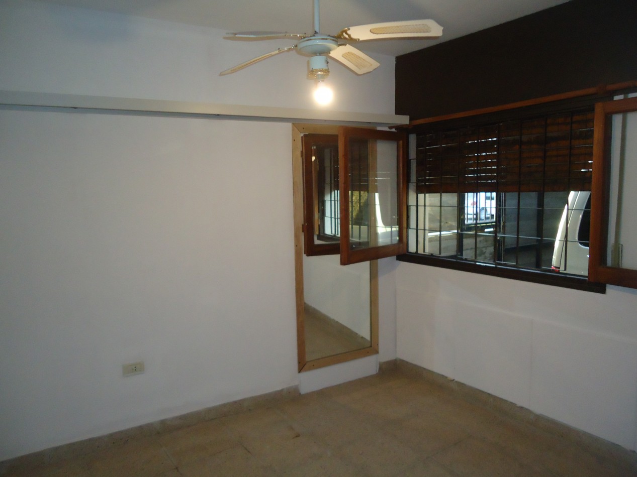 Barrio Rosedal, se alquila propiedad esquina, excelente entorno.  "SEÑADA"