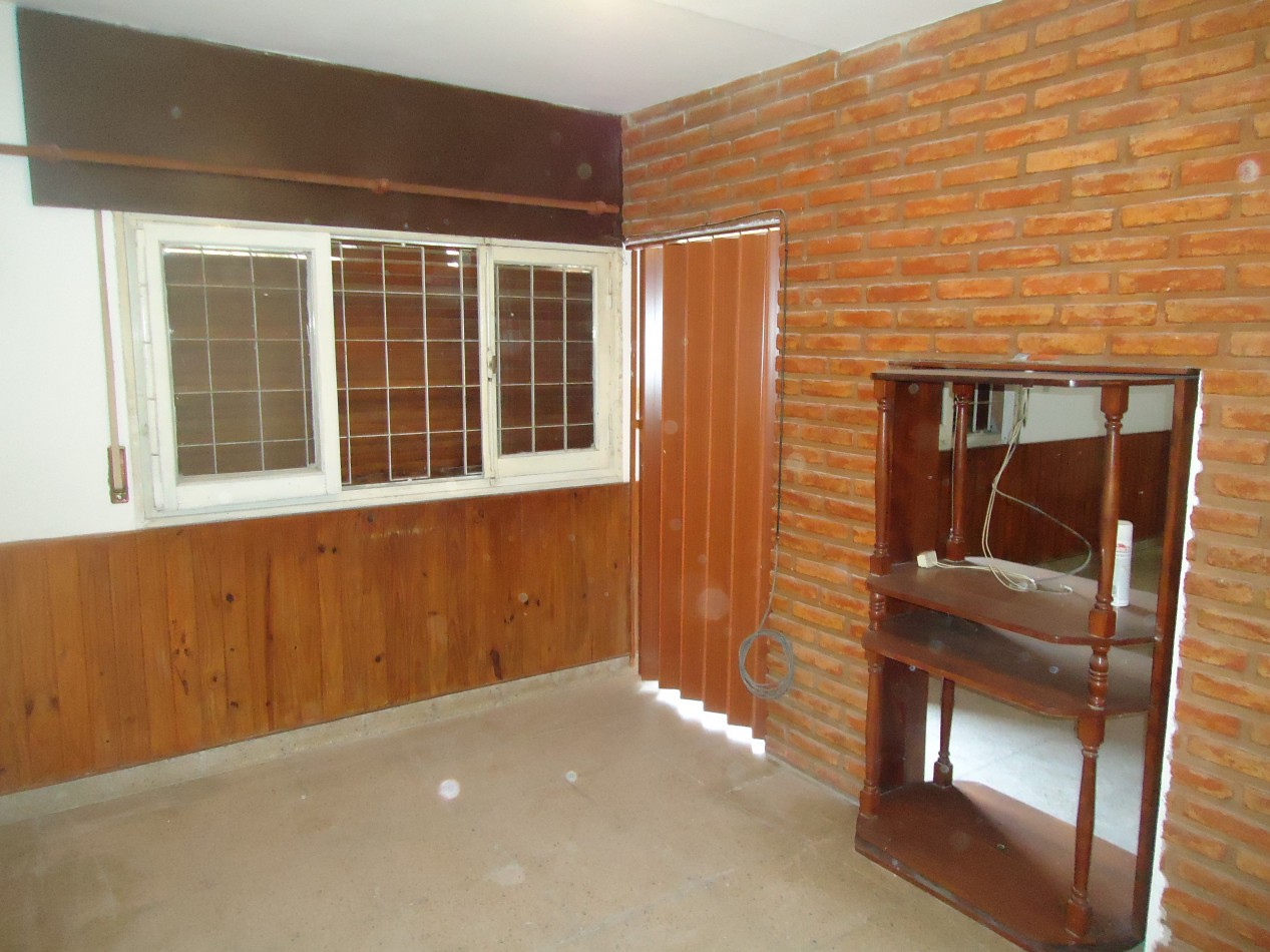 Barrio Rosedal, se alquila propiedad esquina, excelente entorno.  "SEÑADA"