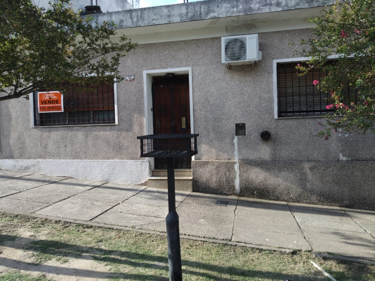 B° BELLA VISTAS, LINDA ZONA, CASA ESTILO DEPARTAMENTO.- 