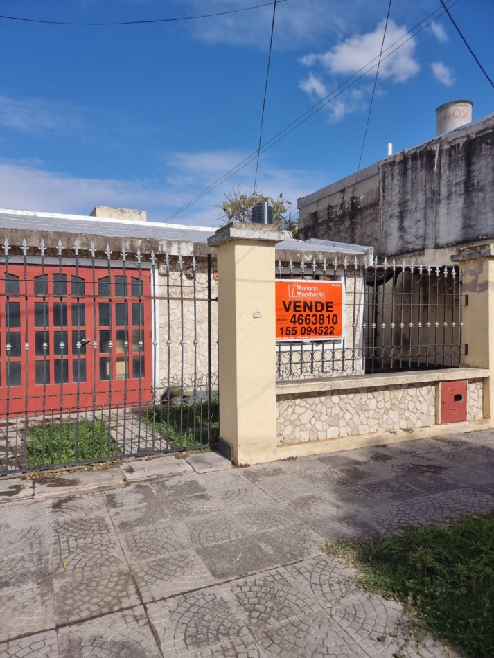Barrio Ameghino Sur, se vende propiedad de tres dormitorios