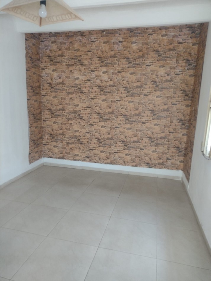 SE VENDE CASA CON DEPARTAMENTO, BARRIO "ALTO ALBERDI " NUEVO PRECIO" 