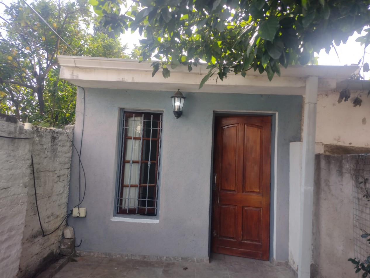 SE VENDE CASA CON DEPARTAMENTO, BARRIO "ALTO ALBERDI " NUEVO PRECIO" 