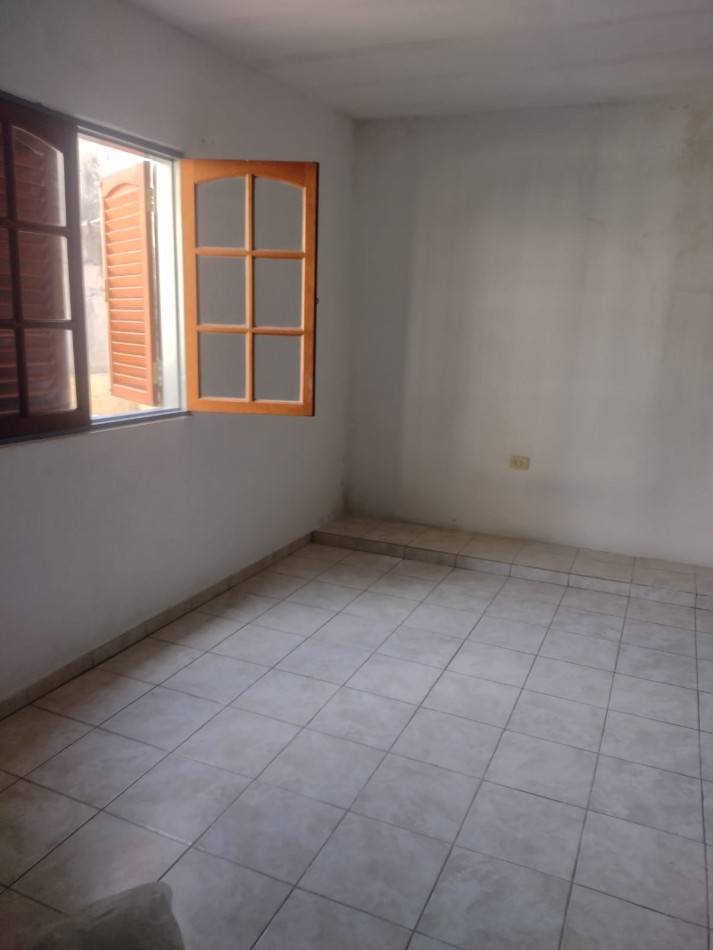 SE VENDE CASA CON DEPARTAMENTO, BARRIO "ALTO ALBERDI " NUEVO PRECIO" 