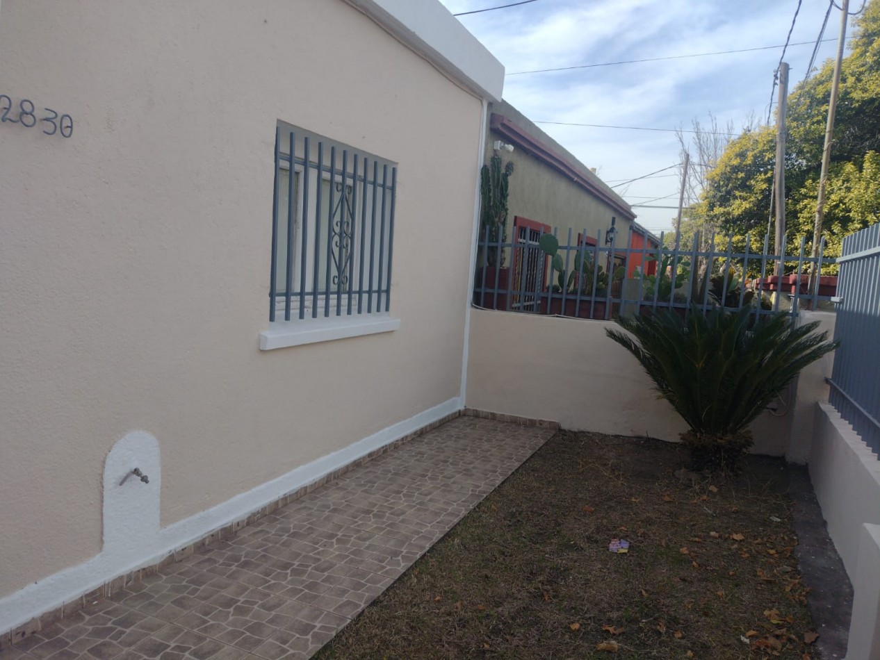 SE VENDE CASA CON DEPARTAMENTO, BARRIO "ALTO ALBERDI " NUEVO PRECIO" 