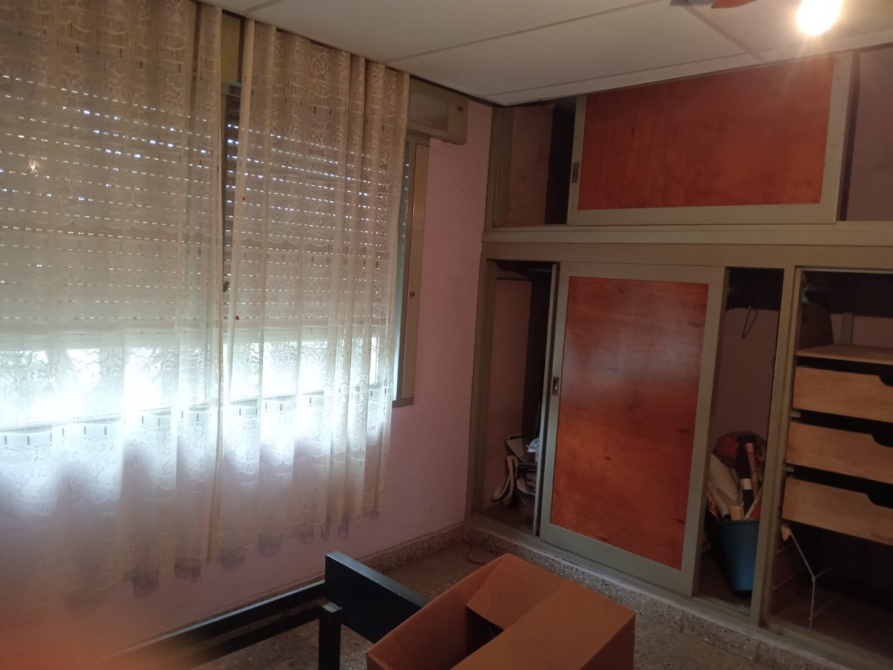 BARRIO ROSEDAL, SE VENDE CASA DE DOS PISOS A METROS DE RUTA 20