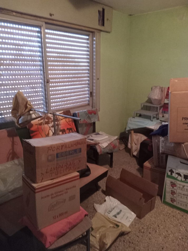 BARRIO ROSEDAL, SE VENDE CASA DE DOS PISOS A METROS DE RUTA 20
