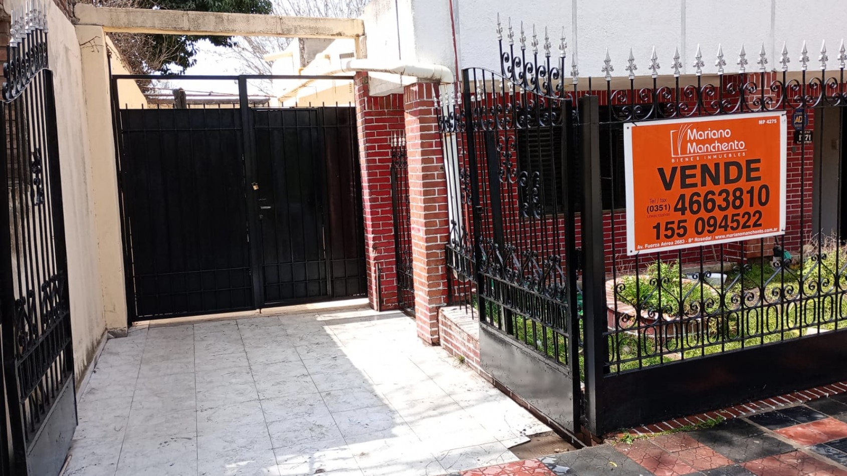BARRIO SAN ROQUE, SE VENDE CASA CON DEPARTAMENTO, SOBRE CALLE PRINCIPAL DEL BARRIO