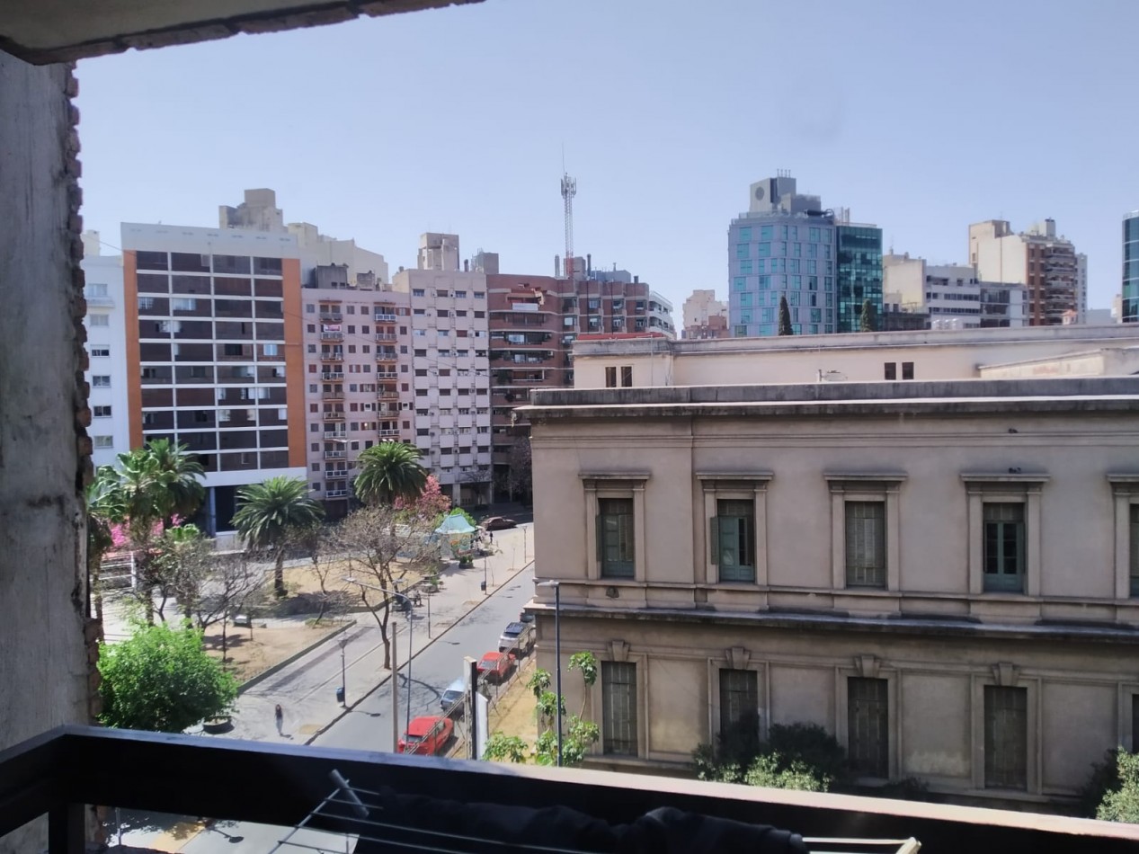 NUEVA CORDOBA, IMPECABLE DEPARTAMENTO.-  A SOLO UNA CUADRAS DEL PATIO OLMOS.-  "NUEVO PRECIO"  