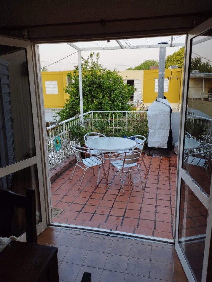 SE VENDE  Departamento en Complejo Cerrado en Barrio ALBERDI