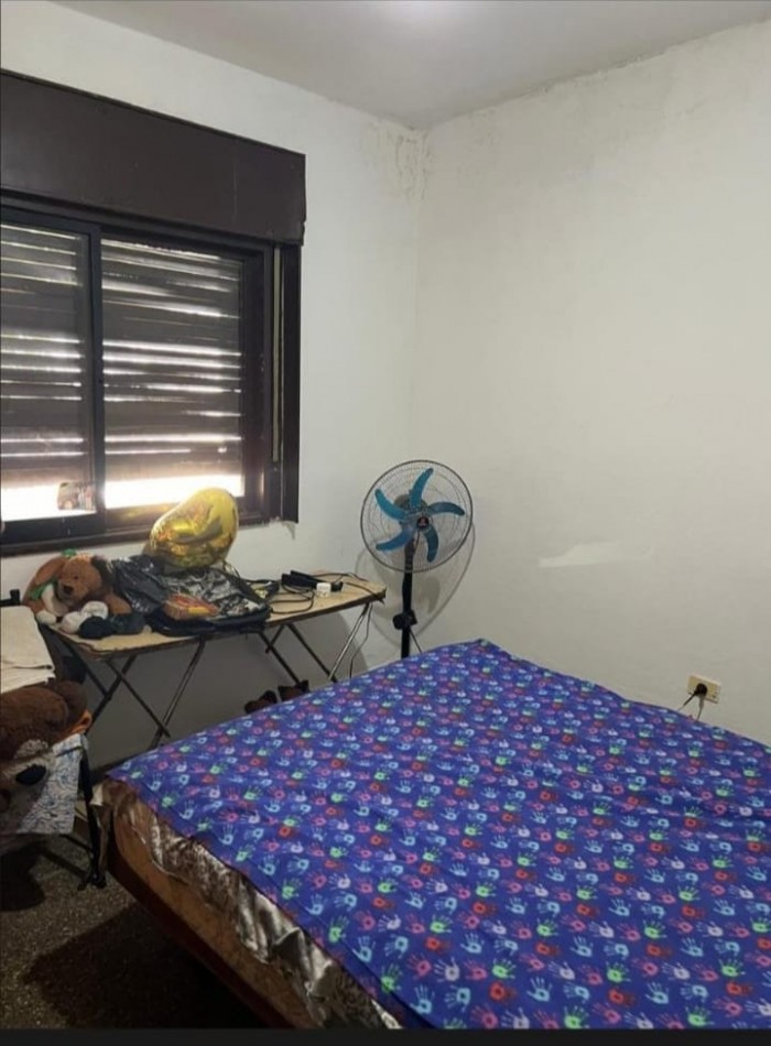 BARRIO LOS GRANADOS, SE VENDE CASA CON DEPARTAMENTO