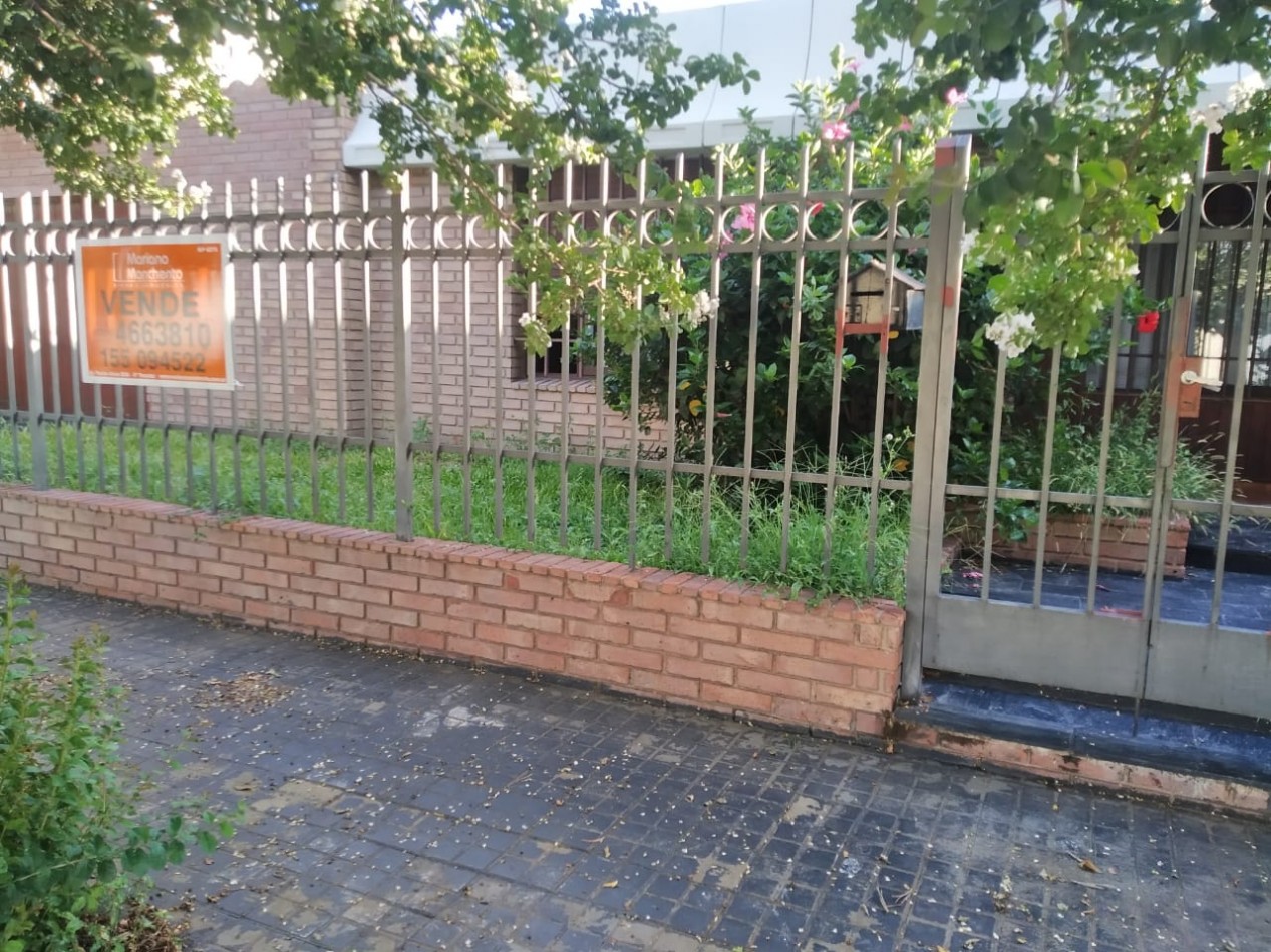 ROSEDAL, MEJOR ZONA, IMPECABLE PROPIEDAD.- 