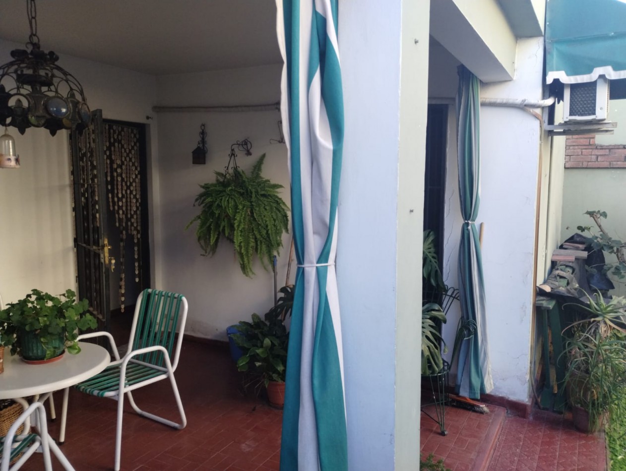 ROSEDAL, MEJOR ZONA, IMPECABLE PROPIEDAD.- 