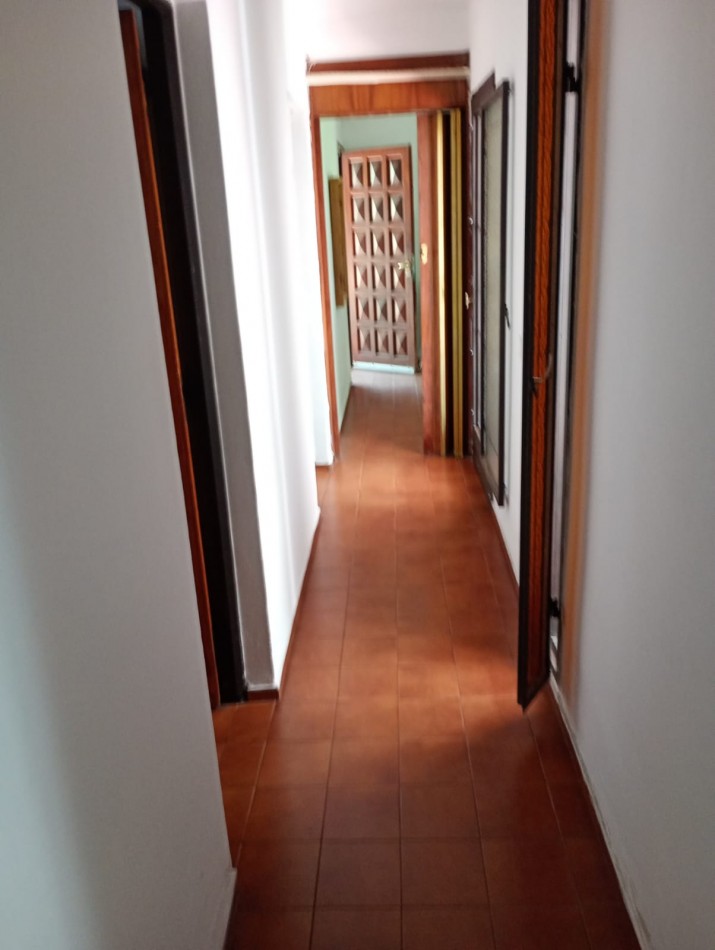 ROSEDAL, MEJOR ZONA, IMPECABLE PROPIEDAD.- 
