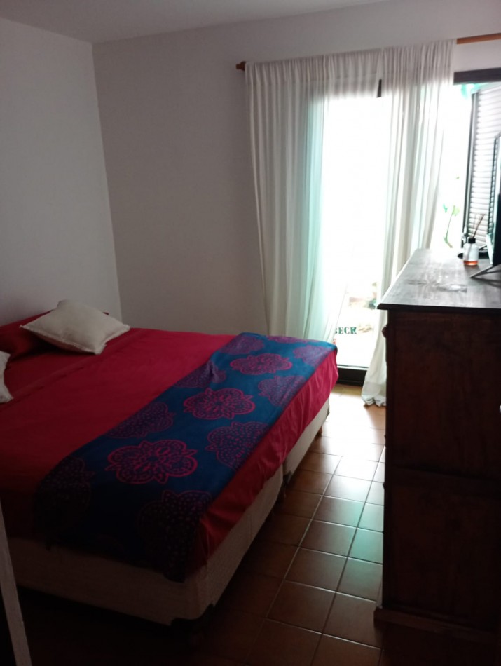 ROSEDAL, MEJOR ZONA, IMPECABLE PROPIEDAD.- 