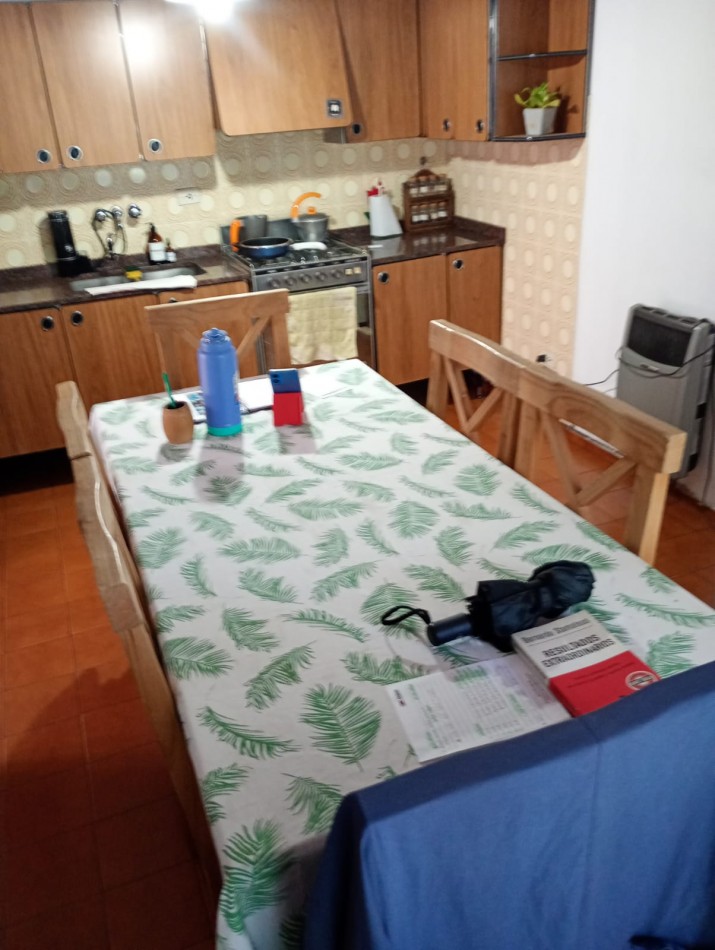 ROSEDAL, MEJOR ZONA, IMPECABLE PROPIEDAD.- 