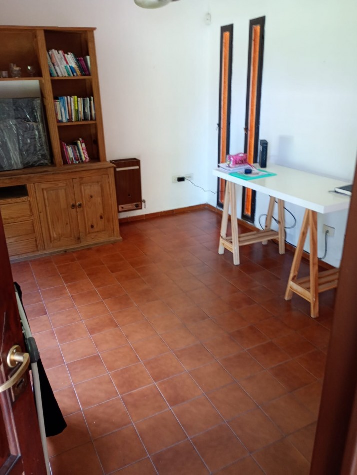 ROSEDAL, MEJOR ZONA, IMPECABLE PROPIEDAD.- 
