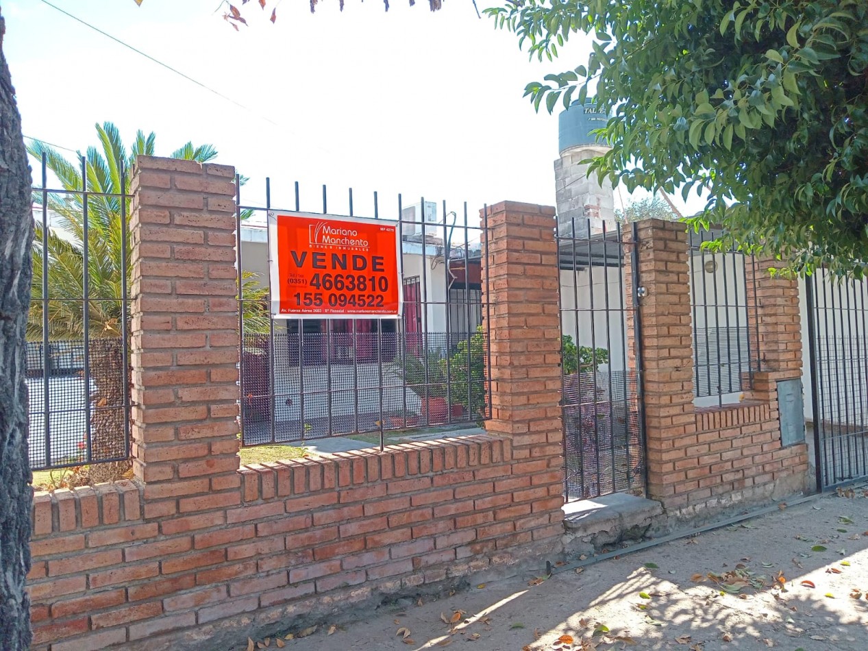 BARRIO VILLA ADELA, OPORTUNIDAD, CASA PARA LA VENTA