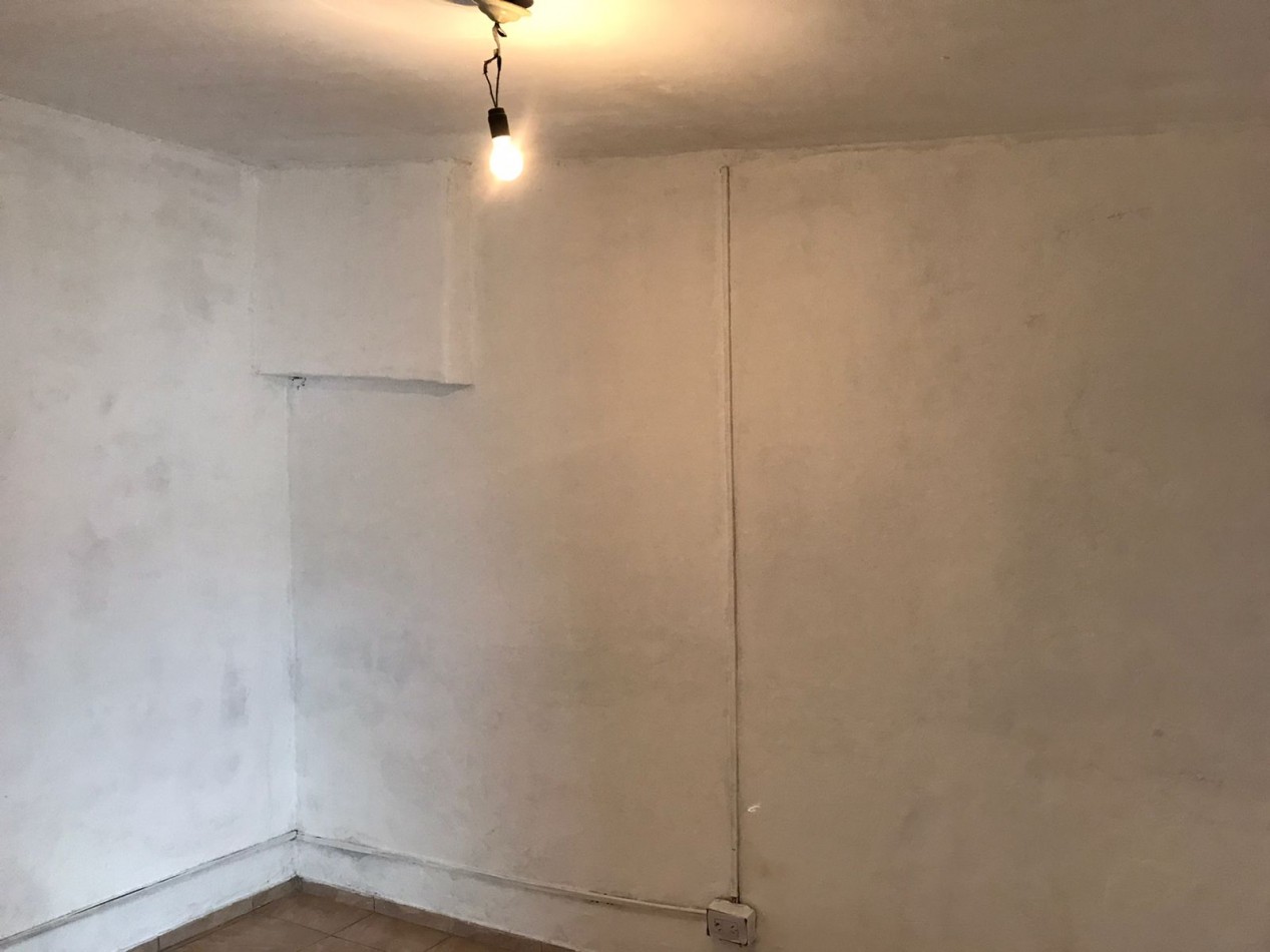 VILLA ADELA, DTO INTERNO CON INGRESO COMPARTIDO.- 