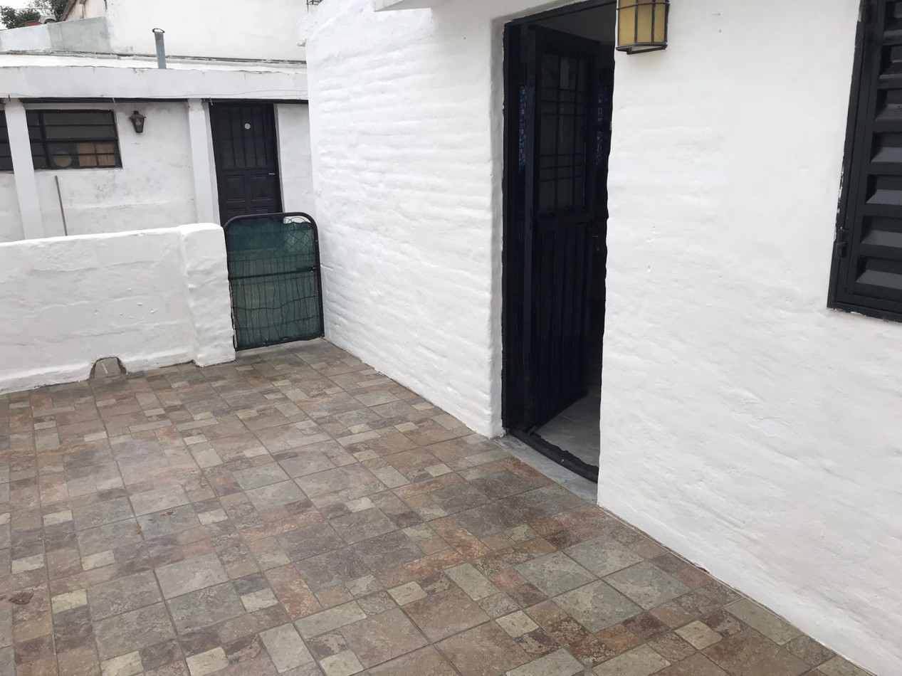 VILLA ADELA, DTO INTERNO CON INGRESO COMPARTIDO.- 