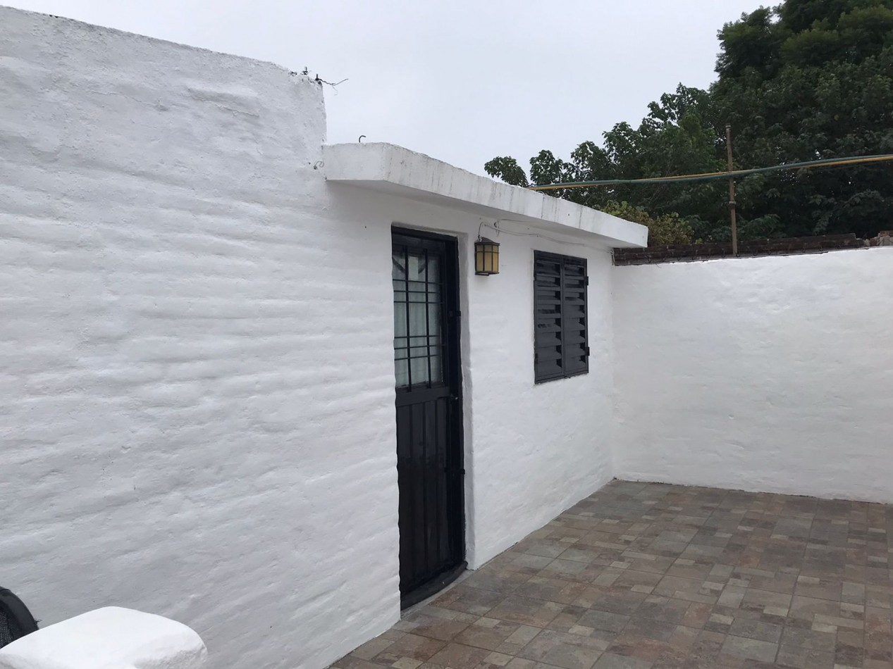 VILLA ADELA, DTO INTERNO CON INGRESO COMPARTIDO.- 