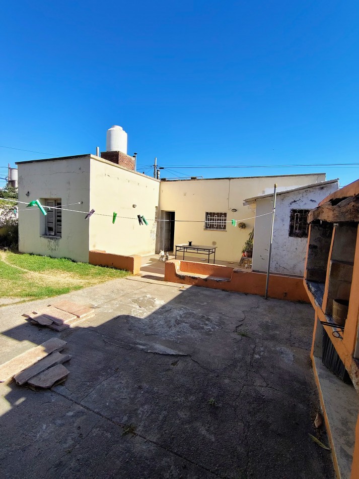 BARRIO SAN RAFAEL, SE VENDE AMPLIA PROPIEDAD, EXCELENTE ENTORNO