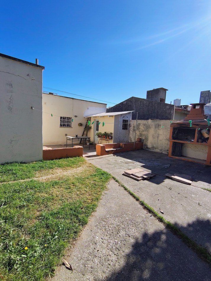 BARRIO SAN RAFAEL, SE VENDE AMPLIA PROPIEDAD, EXCELENTE ENTORNO