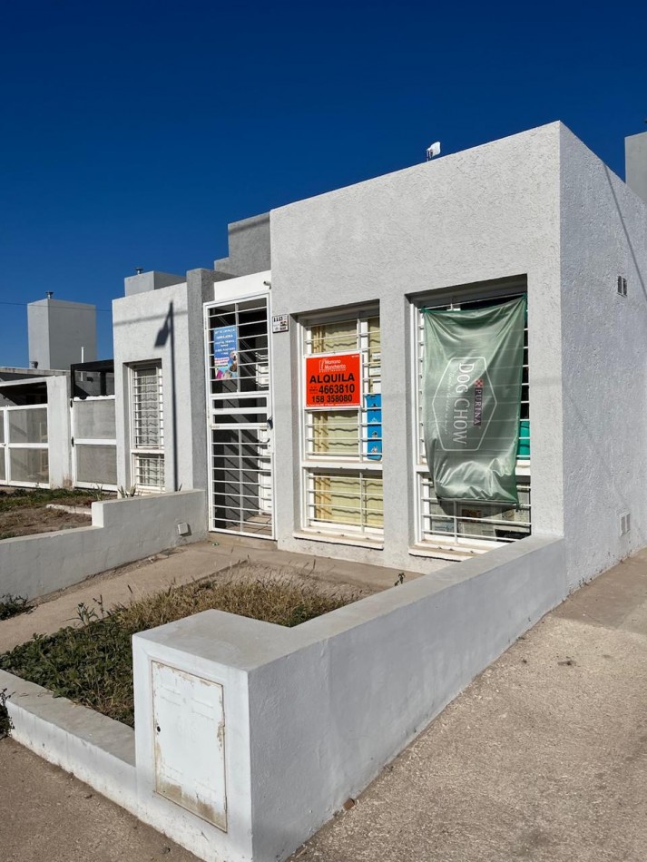BARRIO UNIVERSITARIO DE HORIZONTE II, (SEGUNDA ETAPA, NORTE), SE ALQUILA CASA 