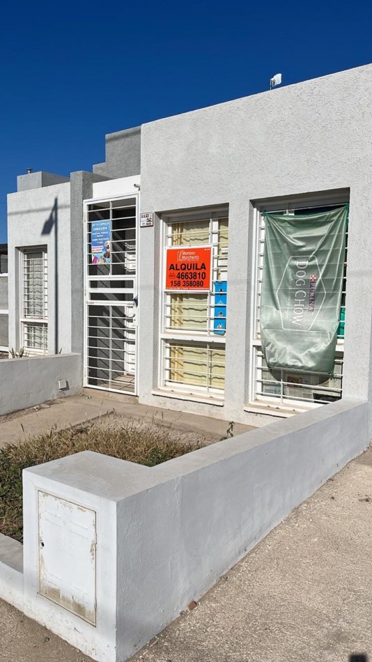 BARRIO UNIVERSITARIO DE HORIZONTE II, (SEGUNDA ETAPA, NORTE), SE ALQUILA CASA 
