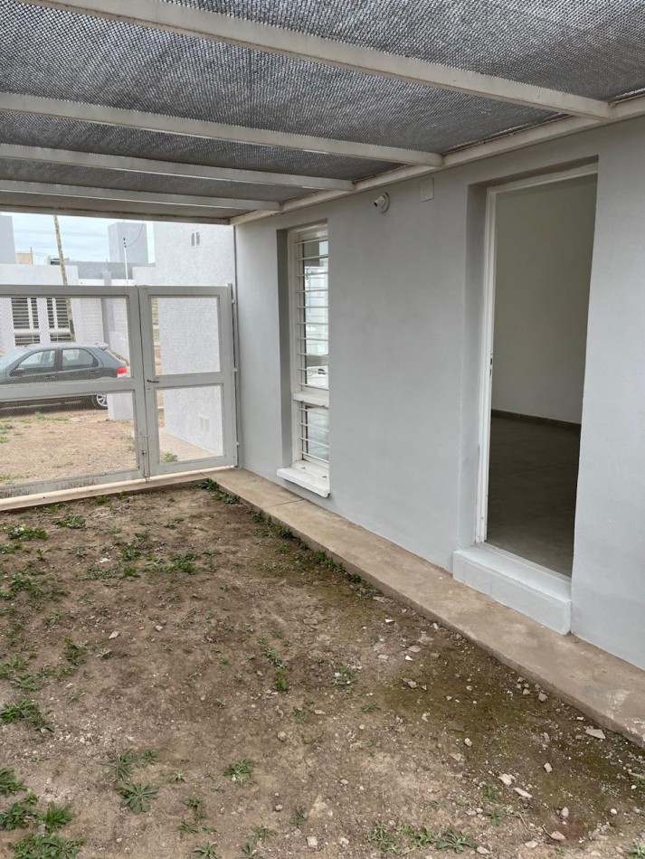 BARRIO UNIVERSITARIO DE HORIZONTE II, (SEGUNDA ETAPA, NORTE), SE ALQUILA CASA 
